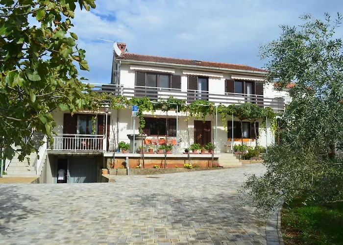 Apartments Mare