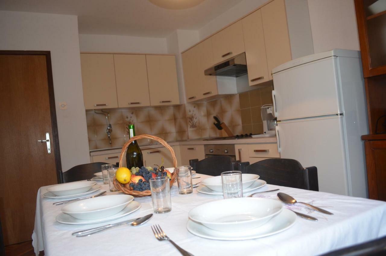 Mare Apartment *